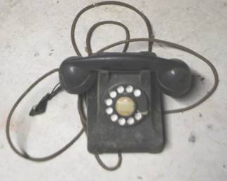 467 - Rotary Phone - 9" x 8" You are buying a used as-is electric/electronic item. We do not guarantee all components are present, and if it is not expressly stated, it is untested.