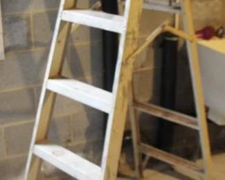 432 - Metal Ladder - 68" Tall