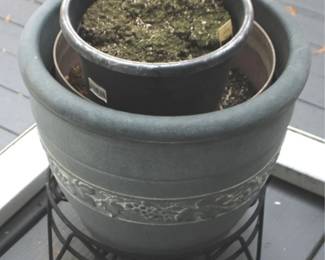 20 - Plastic Planter - 14" x 16"
