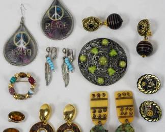 2049 - Assorted Jewelry