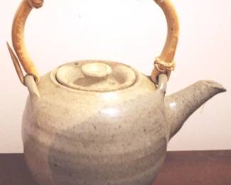 183 - Stoneware Teapot 7" x 5"