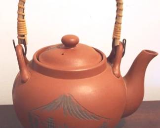 182 - Oriental Teapot - 8" x 5.5"