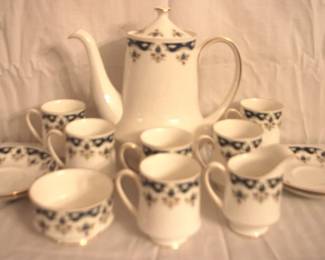 24 - Paragon Bone China Coniston Tea Set, 13pcs