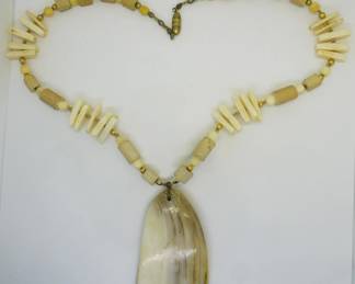 2034 - Beaded Shell Necklace
