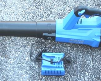 283 - Kobalt Electric Leaf Blower & Charger You are buying a used as-is electric/electronic item. We do not guarantee all components are present, and if it is not expressly stated, it is untested.