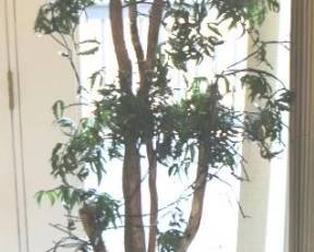 1032 - Artificial Tree - 72" Tall