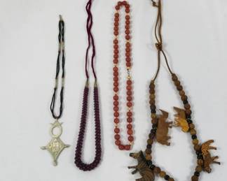 2041 - Assorted Necklaces
