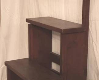 35 - Wood Steps - 32.5" x 15" x 21"