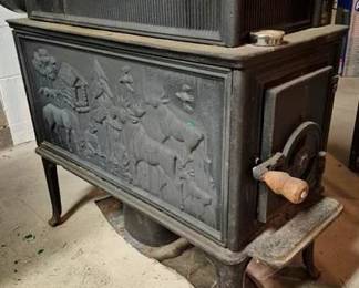 600 - Vintage Cast Iron Wood Heater 28.5 x 14
