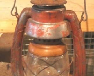 518 - Oil Lantern - 12" Tall
