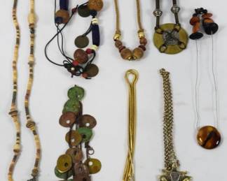2043 - Assorted Necklaces