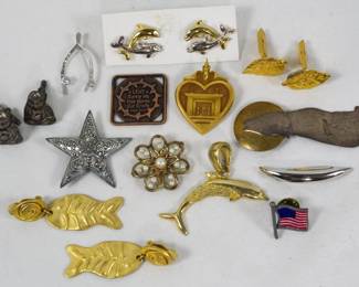 2052 - Assorted Jewelry