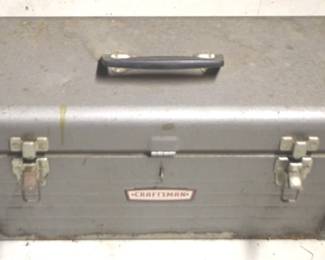 468 - Craftsman Tool Box w / Contents 18.5" x 9" x 8"