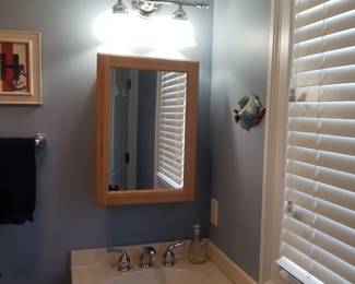 Mirror & vanity light