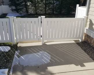 Fence and gate