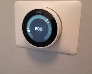 HVAC - 2 thermostats available