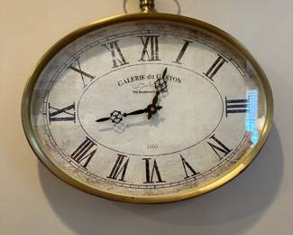 Hanging clock