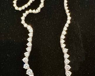 Beautiful CZ sterling necklace Diamondique