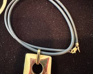 18k necklace