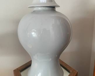 Grey Urn Ginger Jar, Mirrored Pedestal Table