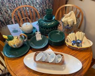 Fitz and Floyd Duck Teapot, Vintage stanley roberts japan 50 piece set 