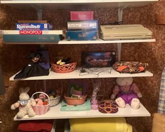 Linens, easter decorations