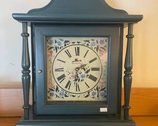 Three Mountaineers Clock