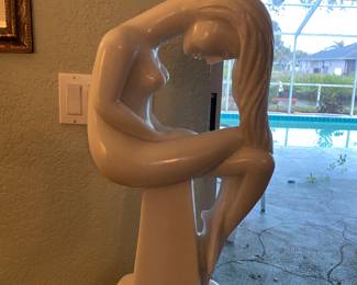 Not signed beautiful marble statue 