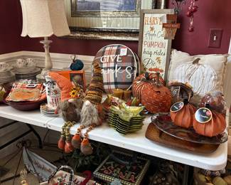 Fall and Thanksgiving Decor