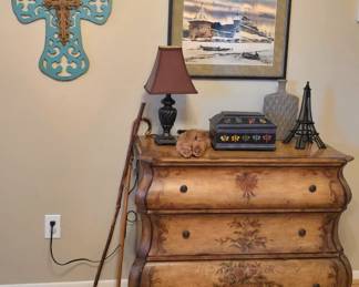 Hooker Bombay accent chest. VERY HEAVY - VERY NICE!