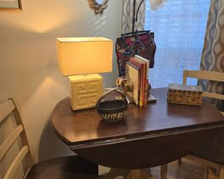 small dinette - real wood - drop leaf with 2 chairs