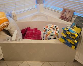 Coverlets, comforters, quilts, throws, blankets, linens of all kinds