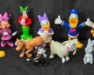 Minnie Mouse Club and friends - this is one of several collectible sets. Other include: Disney's Princesses, Pixar's Cars, Dora the Explorer, Frozen, Hot Wheels, How to Train your Dragon, Jake & the Neverland Pirates, Batman Characters, My little Pony, Thomas the Tank Engine, Wings around the Globe.