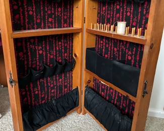 Portable sewing cabinet, spool cabinet 