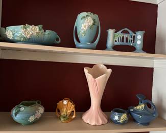 Roseville, Hull, Weller pottery