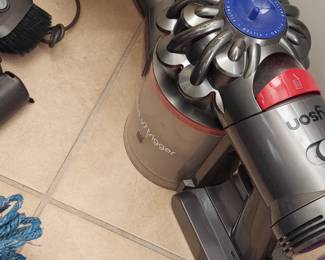 Dyson V7 Trigger Vaccum