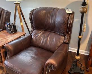 leather recliner, lamps