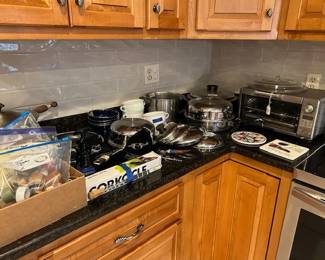 kitchen misc. barware, toaster oven