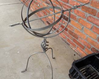 Topiary Metal Globe