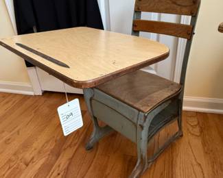 Envoy School Desk
