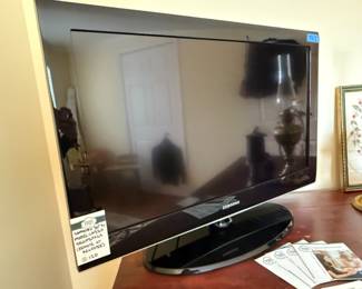  Samsung Model: (LN32A550P3FXZA)