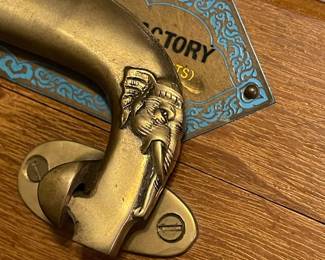 Detail pic, decorative elephant handle on chest Vintage VU Thai Bronzeware