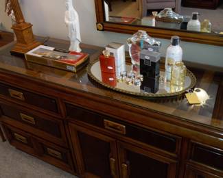 Items Located In The 1st Bedroom (MASTER)