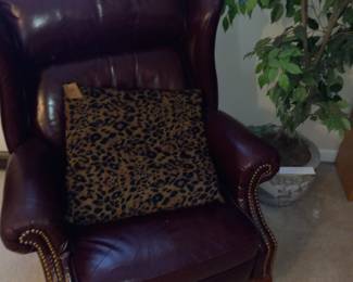 Items Located In The 4th Bedroom (Office)