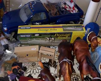 Items Located In The 2nd Bedroom