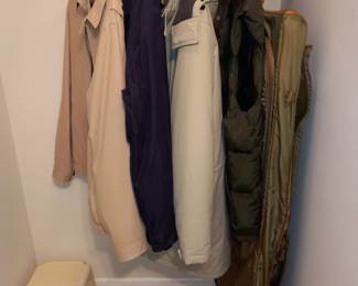 Items Located In The 1st Bedroom (MASTER)