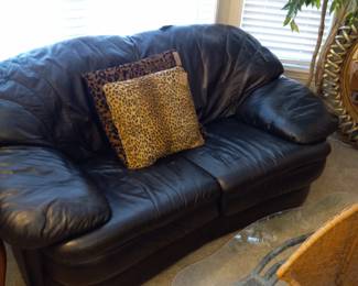 Items Located In The 1st Bedroom (MASTER)