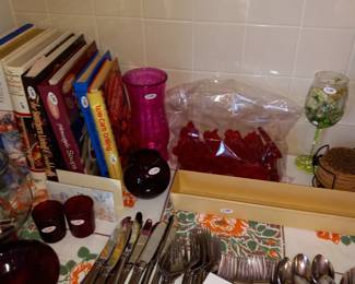 Items Located In The Kitchen / Dining Room