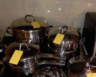 Items Located In The Kitchen / Dining Room