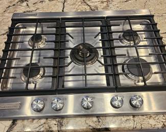 Kitchenaid 30" gas cooktop with downdraft from Marsh Landing home kitchen remodel - $500